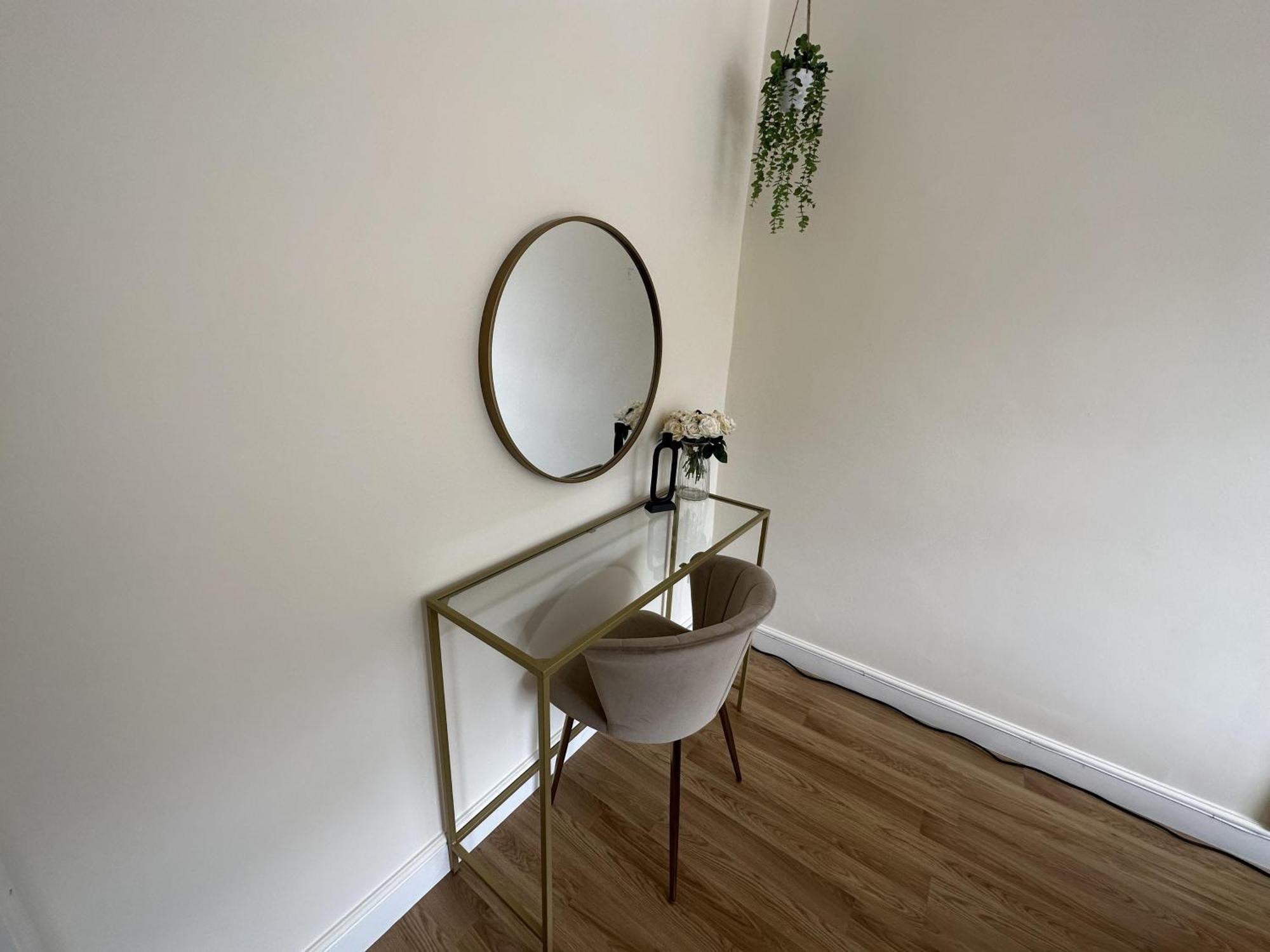 Charming 2-Bed Apartment In Danbury Essex Chelmsford Exterior foto